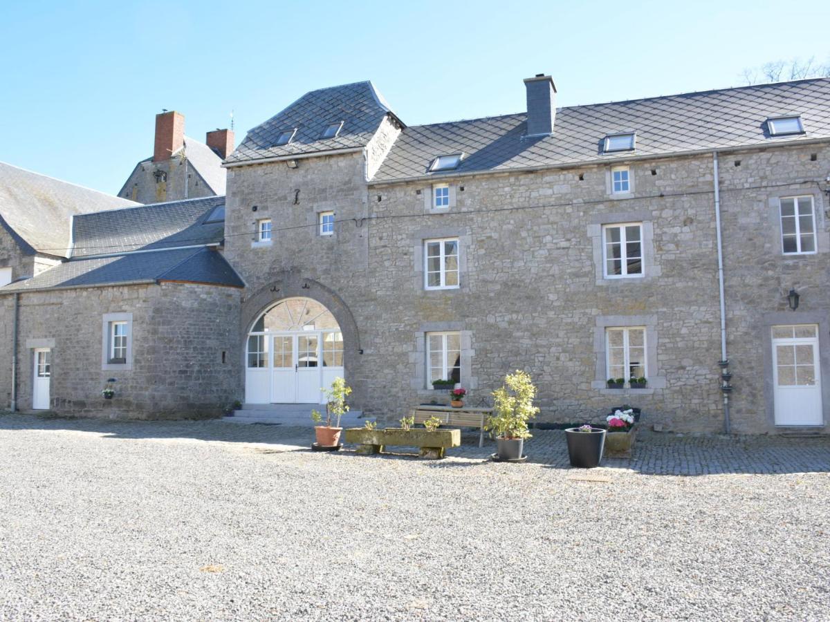 Annexe Of A Magnificent Tastefully Renovated *